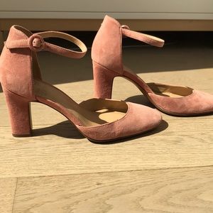Naturalizer Gianna suede heels